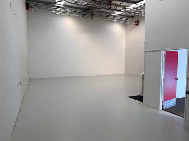Warehouse, Showroom & Office on Waltham Road