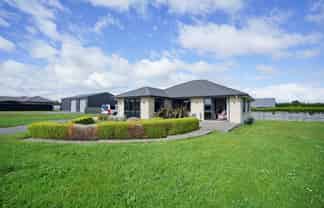 28 Majestic Chance, Seaward Bush