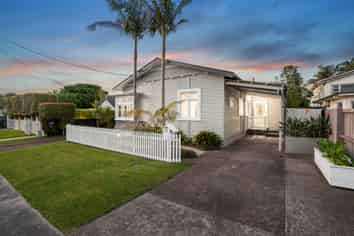 82A Ngataringa Road, Devonport