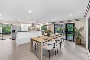 22 Tui Brae, Beachlands