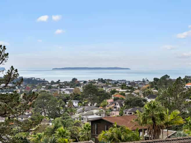 B302/525 East Coast Road, Browns Bay