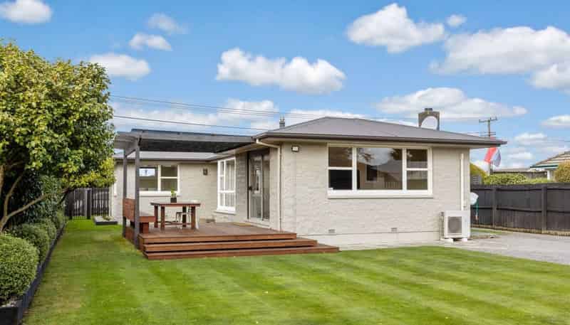215 Grimseys Road, Redwood