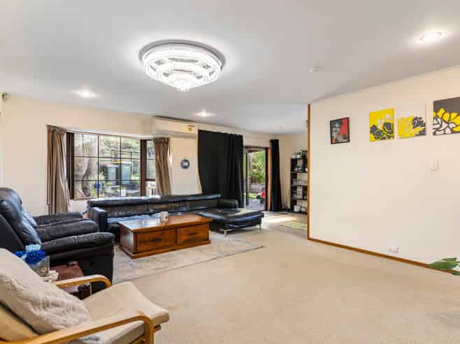 45 Chivalry Road, Glenfield