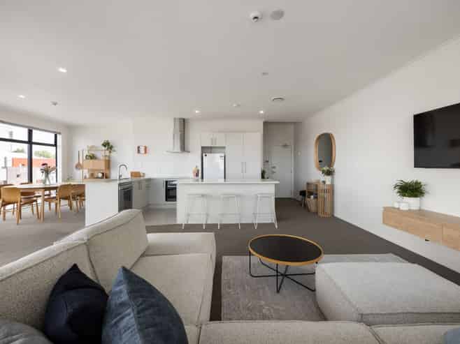 7/13 Vialou Street, Hamilton Central