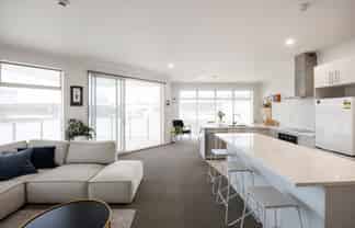 7/13 Vialou Street, Hamilton Central