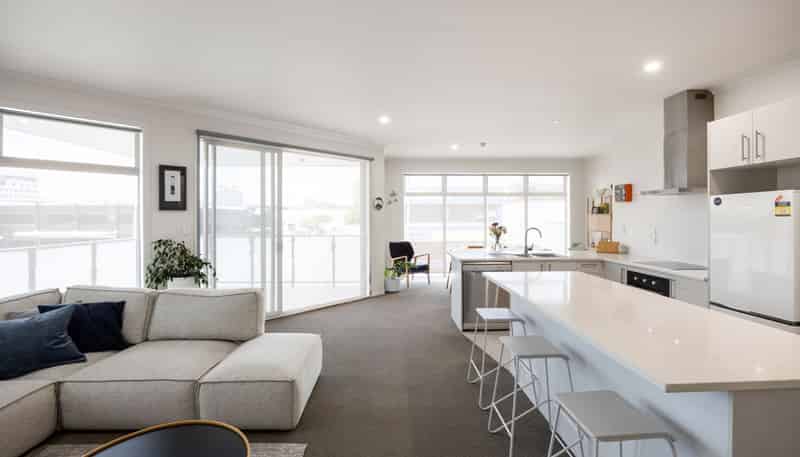 7/13 Vialou Street, Hamilton Central