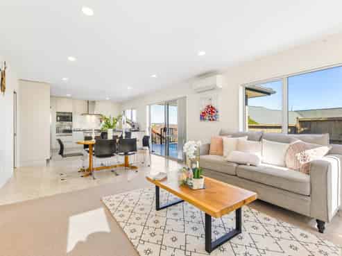 8 Viera Drive, Mission Heights