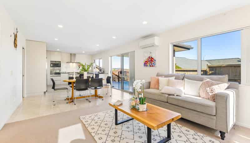 8 Viera Drive, Mission Heights
