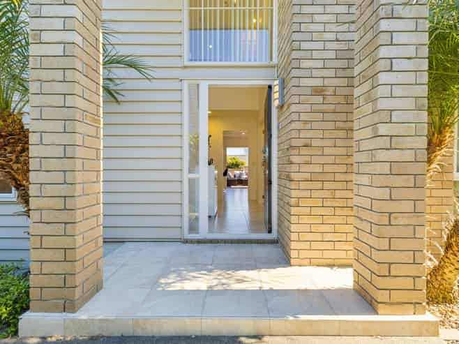 8 Viera Drive, Flat Bush