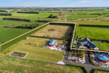 403 Mill Road North, MYROSS BUSH