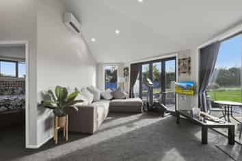 403 Mill Road North, MYROSS BUSH
