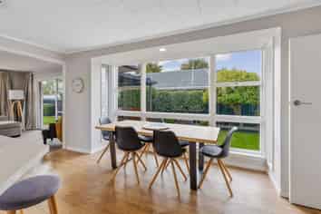 215 Grimseys Road, Redwood
