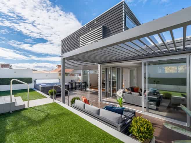 33 Luplau Crescent, Cockle Bay