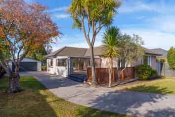 6 Bourne Crescent, Papanui