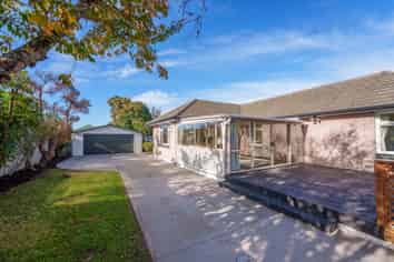 6 Bourne Crescent, Papanui