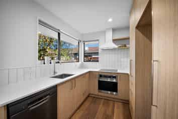 2/77 Glenmore Avenue, Casebrook