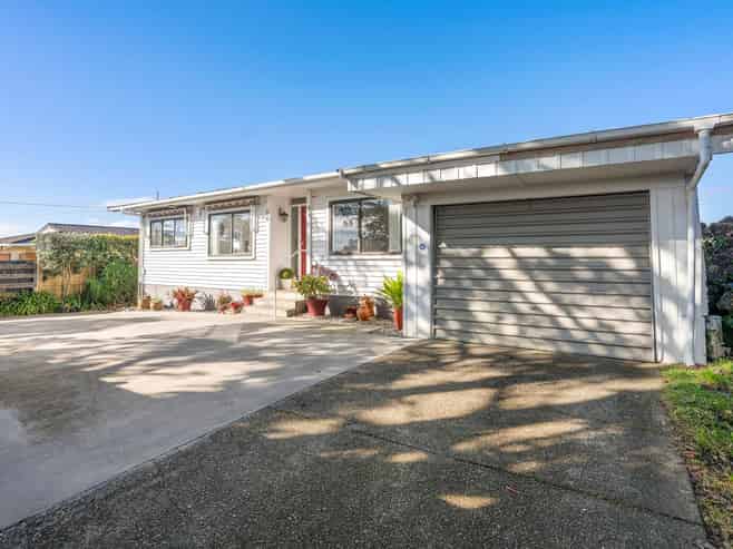 106 Carlisle Road, Browns Bay