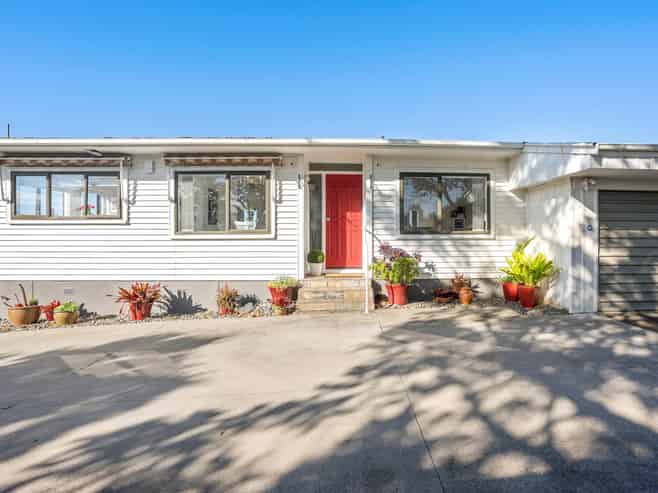 106 Carlisle Road, Browns Bay