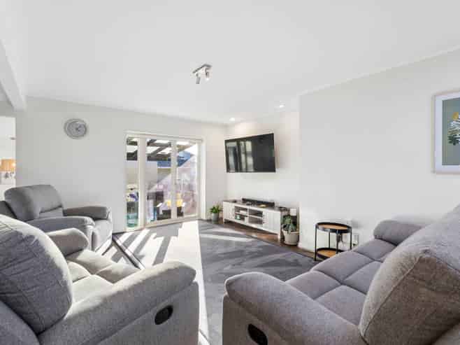 3 Tupaki Place, Pakuranga Heights