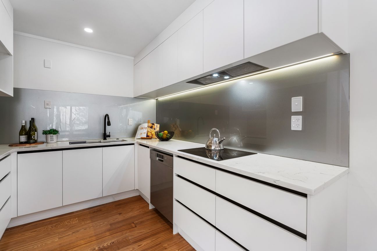 A Little Tucked Away, A Lot To Love - Vista 3
