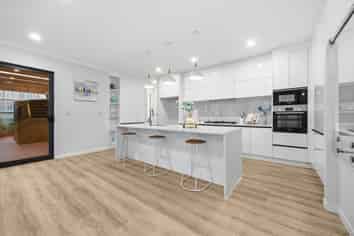 78 Drumbuoy Drive, Flat Bush