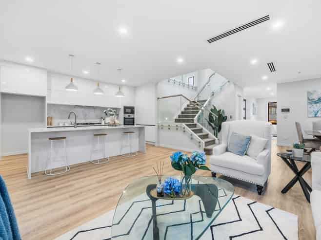 78 Drumbuoy Drive, Flat Bush