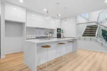 78 Drumbuoy Drive, Flat Bush