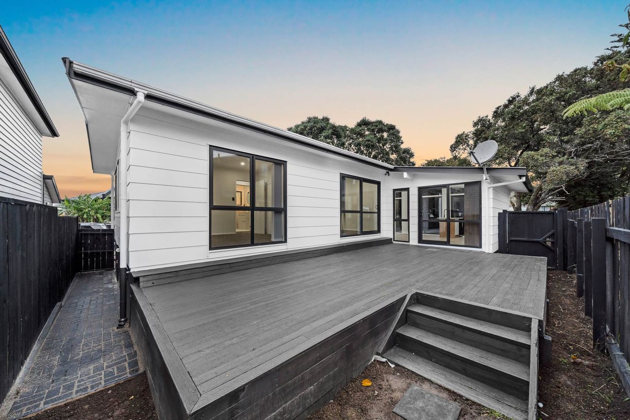 Modern Family Dream with Space, Style & Parking - Więcej