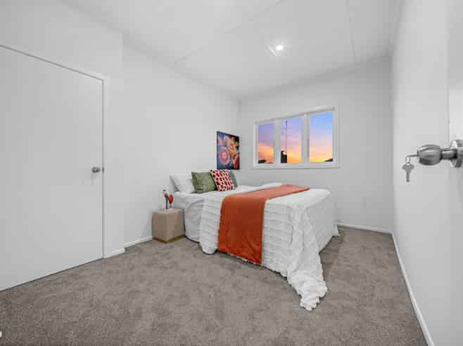 72 Don Buck Road, Massey
