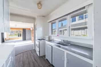 22 Adamson Crescent, Glengarry