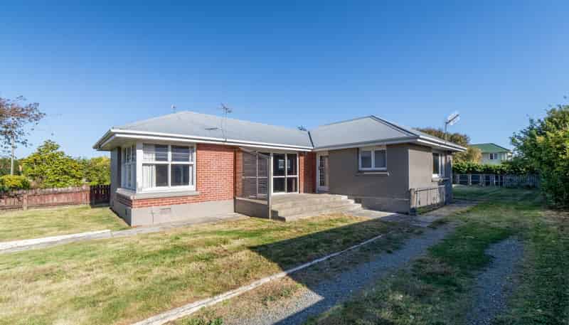 22 Adamson Crescent, Glengarry