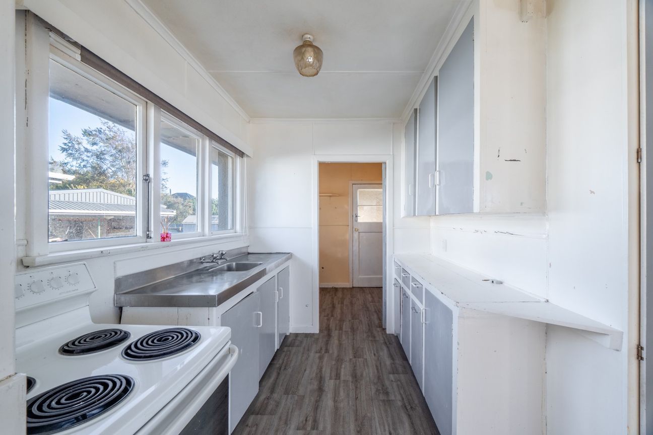Quiet street, big opportunity - Skats 6