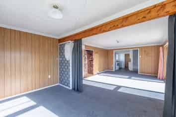 22 Adamson Crescent, Glengarry