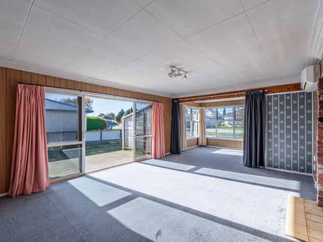 22 Adamson Crescent, Glengarry