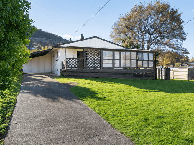 19 Leslie Avenue, Western Heights