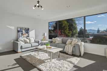 1 Awatea Terrace, Lynmore