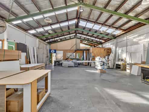 Multi-Tenanted Affordable Industrial Investment