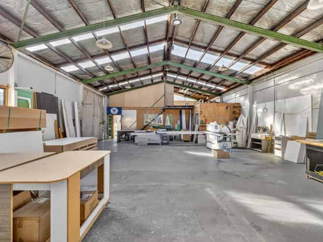 Multi-Tenanted Affordable Industrial Investment