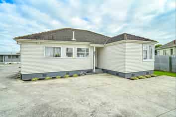 912 Tamatea Place, Mahora