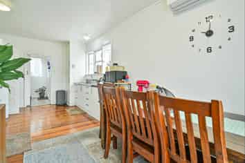 912 Tamatea Place, Mahora
