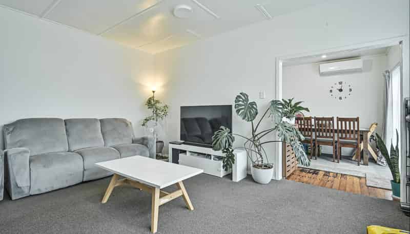 912 Tamatea Place, Mahora