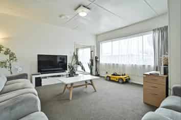 912 Tamatea Place, Mahora