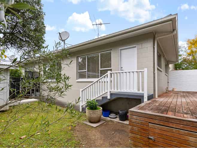 10/54 Finch Street, Western Springs