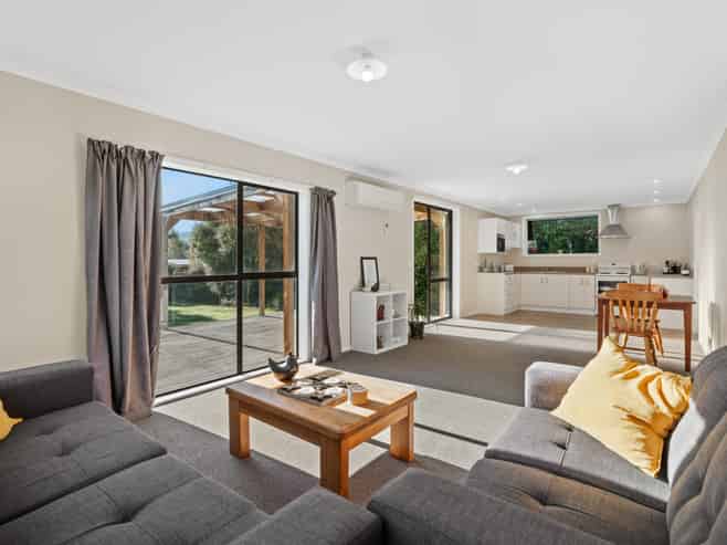 5 Castle Street, Waihola