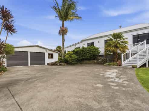 210 Three Mile Bush, Kamo