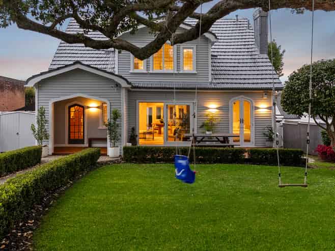 205 Hurstmere Road, Takapuna