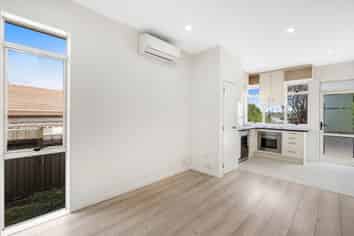 123A Whitford Road, Northpark
