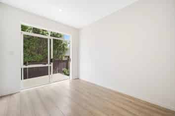 123A Whitford Road, Northpark