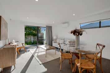 1/22B Hopkins Street, Woolston
