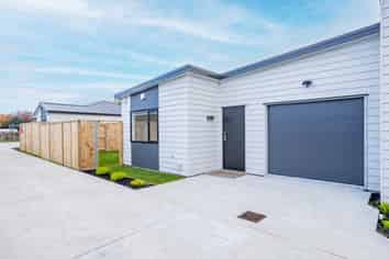 2/239 Tramway Road, Enderley